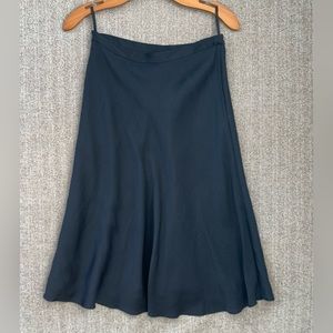 Banana Republic Silk Midi Skirt in Black size 2